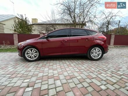 Красный Форд Фокус, объемом двигателя 2 л и пробегом 250 тыс. км за 9300 $, фото 1 на Automoto.ua