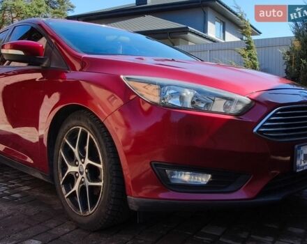 Красный Форд Фокус, объемом двигателя 2 л и пробегом 113 тыс. км за 10500 $, фото 1 на Automoto.ua