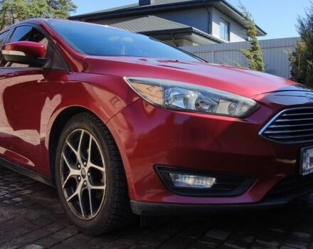 Красный Форд Фокус, объемом двигателя 2 л и пробегом 113 тыс. км за 10500 $, фото 1 на Automoto.ua