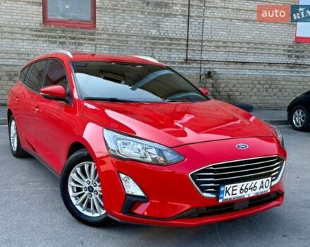 Красный Форд Фокус, объемом двигателя 1.5 л и пробегом 192 тыс. км за 15500 $, фото 1 на Automoto.ua