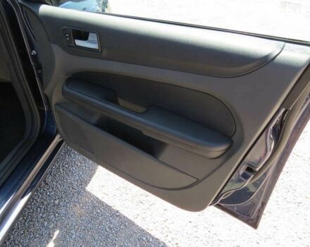 Форд Фокус, объемом двигателя 1.6 л и пробегом 205 тыс. км за 3800 $, фото 16 на Automoto.ua