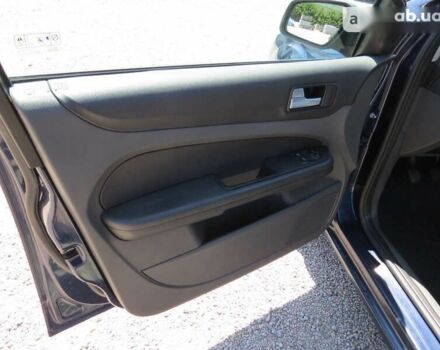 Форд Фокус, объемом двигателя 1.6 л и пробегом 205 тыс. км за 3800 $, фото 4 на Automoto.ua