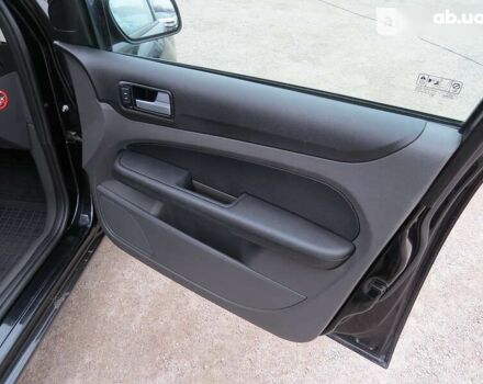 Форд Фокус, объемом двигателя 1.6 л и пробегом 195 тыс. км за 5300 $, фото 16 на Automoto.ua