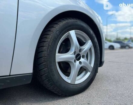 Форд Фокус, об'ємом двигуна 2 л та пробігом 99 тис. км за 10900 $, фото 5 на Automoto.ua