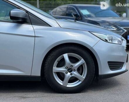 Форд Фокус, об'ємом двигуна 2 л та пробігом 99 тис. км за 10900 $, фото 4 на Automoto.ua