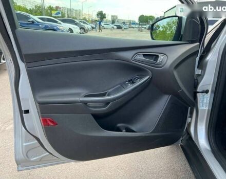 Форд Фокус, об'ємом двигуна 2 л та пробігом 99 тис. км за 10900 $, фото 17 на Automoto.ua