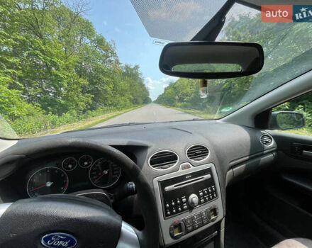 Форд Фокус, объемом двигателя 1.4 л и пробегом 235 тыс. км за 4000 $, фото 6 на Automoto.ua
