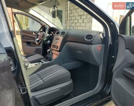 Форд Фокус, объемом двигателя 1.6 л и пробегом 160 тыс. км за 5500 $, фото 3 на Automoto.ua