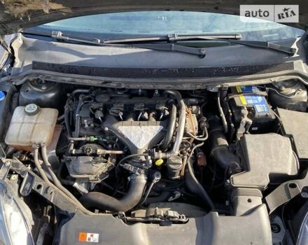 Форд Фокус, об'ємом двигуна 2 л та пробігом 215 тис. км за 6200 $, фото 26 на Automoto.ua