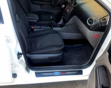 Форд Фокус, объемом двигателя 1.6 л и пробегом 320 тыс. км за 5200 $, фото 6 на Automoto.ua