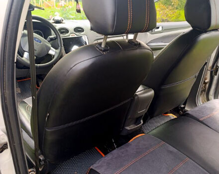 Форд Фокус, объемом двигателя 1.6 л и пробегом 168 тыс. км за 5400 $, фото 4 на Automoto.ua