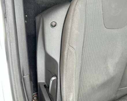 Форд Фокус, объемом двигателя 1.6 л и пробегом 200 тыс. км за 9000 $, фото 8 на Automoto.ua