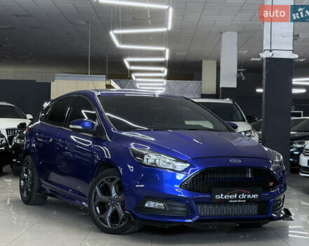 Форд Фокус, объемом двигателя 2 л и пробегом 175 тыс. км за 10399 $, фото 5 на Automoto.ua