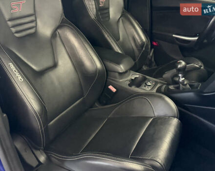 Форд Фокус, объемом двигателя 2 л и пробегом 175 тыс. км за 10399 $, фото 17 на Automoto.ua
