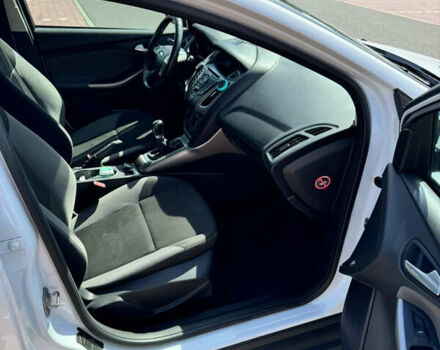 Форд Фокус, об'ємом двигуна 1 л та пробігом 121 тис. км за 6999 $, фото 7 на Automoto.ua