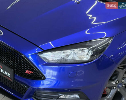 Форд Фокус, объемом двигателя 2 л и пробегом 175 тыс. км за 10399 $, фото 3 на Automoto.ua