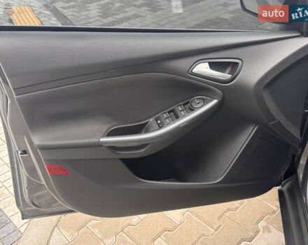 Форд Фокус, объемом двигателя 2 л и пробегом 205 тыс. км за 7900 $, фото 9 на Automoto.ua