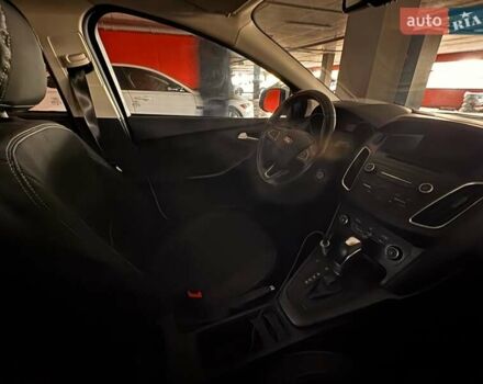 Форд Фокус 2015 в Киеве на Automoto.ua Форд Фокус, объемом двигателя 1 л и пробегом 121 тыс. км за 9000 $, фото 5 на Automoto.ua