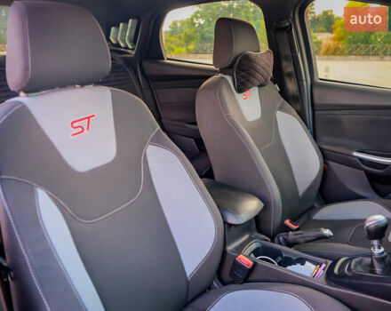 Форд Фокус, объемом двигателя 2 л и пробегом 68 тыс. км за 13500 $, фото 8 на Automoto.ua