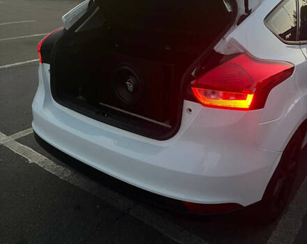 Форд Фокус, объемом двигателя 1.5 л и пробегом 57 тыс. км за 8500 $, фото 5 на Automoto.ua