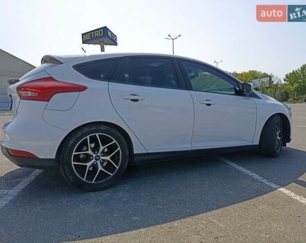 Форд Фокус, об'ємом двигуна 2 л та пробігом 72 тис. км за 9400 $, фото 4 на Automoto.ua