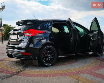 Форд Фокус, объемом двигателя 2 л и пробегом 68 тыс. км за 13500 $, фото 15 на Automoto.ua