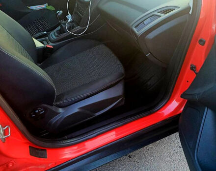 Форд Фокус, объемом двигателя 1.6 л и пробегом 155 тыс. км за 9000 $, фото 3 на Automoto.ua