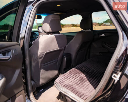 Форд Фокус, объемом двигателя 2 л и пробегом 68 тыс. км за 13500 $, фото 12 на Automoto.ua