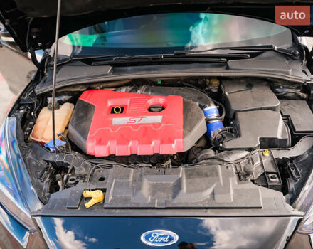 Форд Фокус, объемом двигателя 2 л и пробегом 68 тыс. км за 13500 $, фото 7 на Automoto.ua