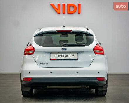 Форд Фокус, объемом двигателя 1.6 л и пробегом 91 тыс. км за 12571 $, фото 5 на Automoto.ua