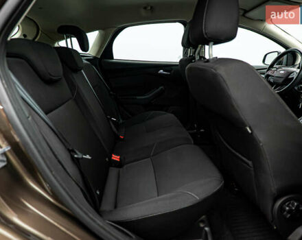 Форд Фокус, об'ємом двигуна 1 л та пробігом 123 тис. км за 9203 $, фото 16 на Automoto.ua