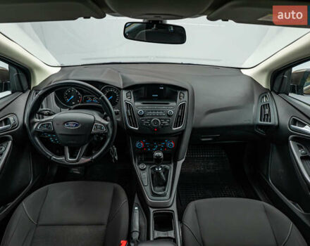 Форд Фокус, об'ємом двигуна 1 л та пробігом 123 тис. км за 9203 $, фото 9 на Automoto.ua