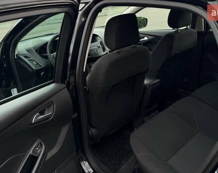 Форд Фокус, объемом двигателя 2 л и пробегом 71 тыс. км за 9450 $, фото 9 на Automoto.ua