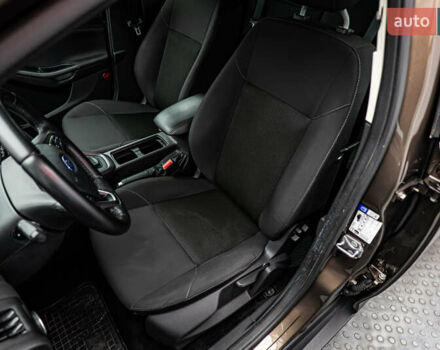 Форд Фокус, об'ємом двигуна 1 л та пробігом 123 тис. км за 9203 $, фото 8 на Automoto.ua