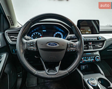 Форд Фокус, объемом двигателя 1 л и пробегом 144 тыс. км за 11052 $, фото 12 на Automoto.ua