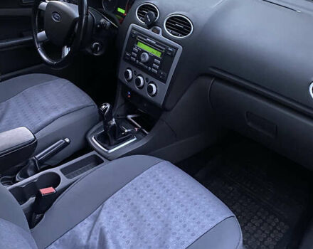 Форд Фокус, объемом двигателя 1.6 л и пробегом 298 тыс. км за 4000 $, фото 4 на Automoto.ua