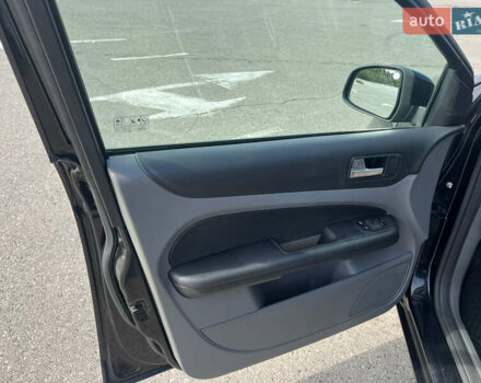 Форд Фокус, объемом двигателя 1.6 л и пробегом 225 тыс. км за 5700 $, фото 10 на Automoto.ua