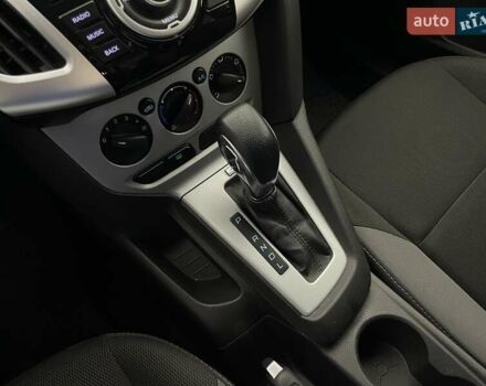 Форд Фокус, объемом двигателя 2 л и пробегом 153 тыс. км за 7886 $, фото 15 на Automoto.ua