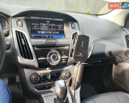Форд Фокус, объемом двигателя 2 л и пробегом 136 тыс. км за 9200 $, фото 12 на Automoto.ua