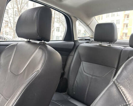 Форд Фокус, объемом двигателя 2 л и пробегом 110 тыс. км за 9000 $, фото 14 на Automoto.ua