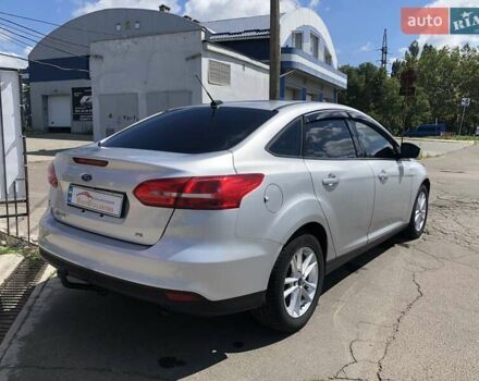 Форд Фокус, об'ємом двигуна 2 л та пробігом 137 тис. км за 8599 $, фото 4 на Automoto.ua