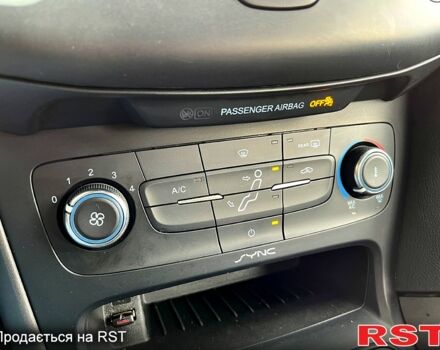 Форд Фокус 2016 в Харькове на Automoto.ua Форд Фокус, объемом двигателя 2 л и пробегом 174 тыс. км за 8400 $, фото 7 на Automoto.ua