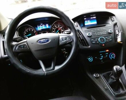 Форд Фокус, объемом двигателя 2 л и пробегом 162 тыс. км за 9200 $, фото 4 на Automoto.ua