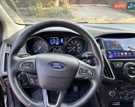 Форд Фокус, объемом двигателя 2 л и пробегом 88 тыс. км за 10000 $, фото 5 на Automoto.ua