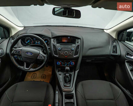 Форд Фокус, объемом двигателя 1 л и пробегом 107 тыс. км за 8016 $, фото 8 на Automoto.ua