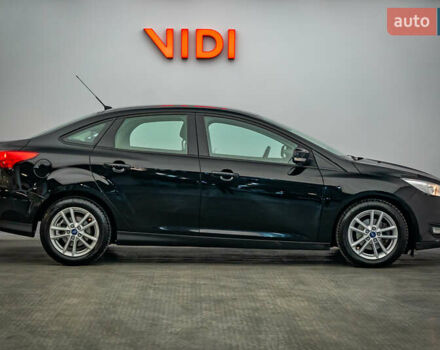 Форд Фокус, объемом двигателя 1 л и пробегом 107 тыс. км за 8016 $, фото 3 на Automoto.ua