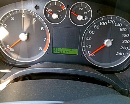 Форд Фокус, объемом двигателя 1.6 л и пробегом 249 тыс. км за 5200 $, фото 2 на Automoto.ua