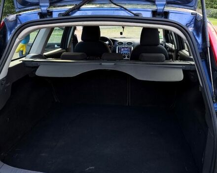 Форд Фокус, объемом двигателя 1.6 л и пробегом 270 тыс. км за 3000 $, фото 1 на Automoto.ua