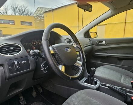 Форд Фокус, объемом двигателя 2 л и пробегом 260 тыс. км за 2200 $, фото 21 на Automoto.ua