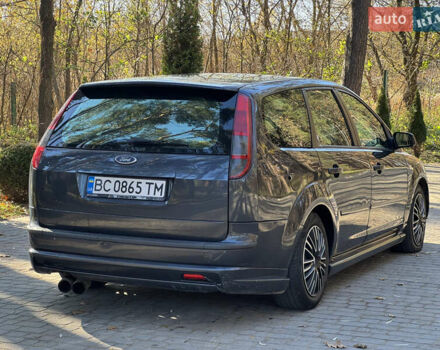 Форд Фокус, объемом двигателя 1.6 л и пробегом 300 тыс. км за 3900 $, фото 4 на Automoto.ua